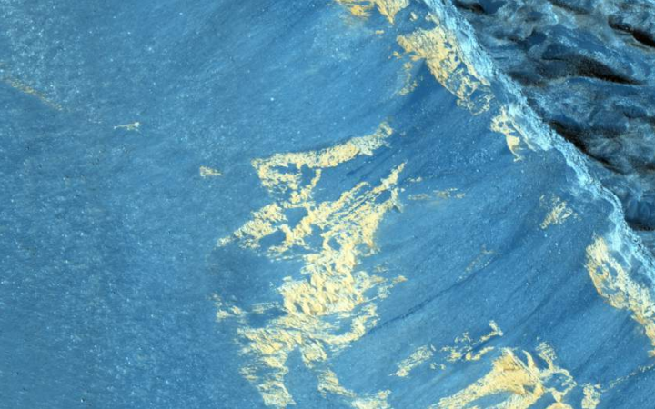 Woda na Marsie. NASA