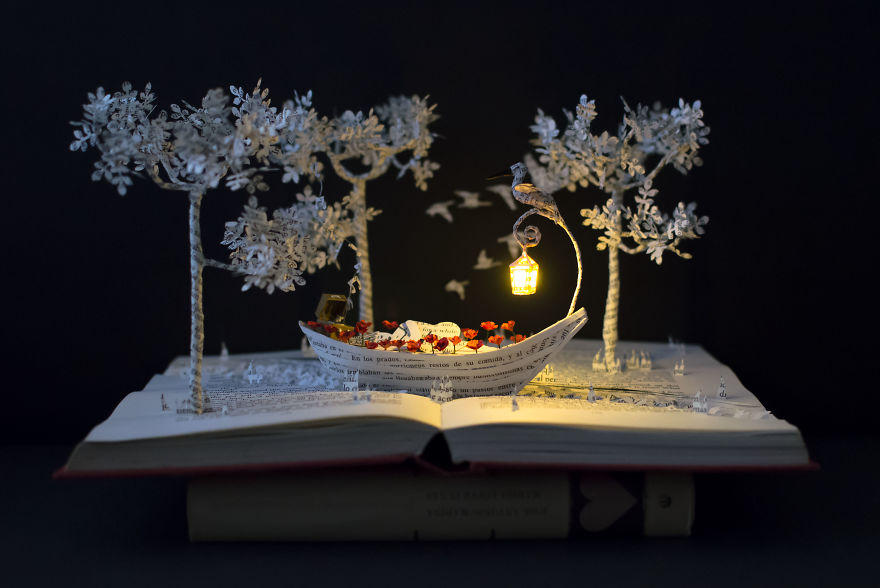 book-sculptures-are-my-pation-i-work-with-paper-to-create-elaborated-forms-57f312f070ff7__880