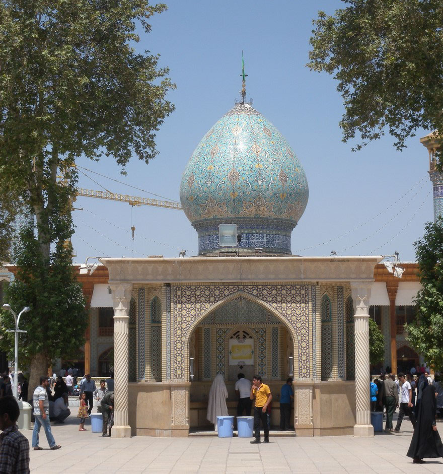 emerald-tomb-ceiling-shah-cheragh-shiraz-iran-19